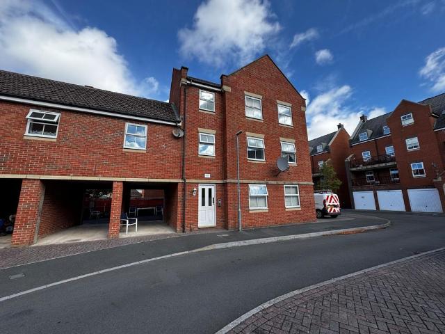 Apartment for rent in Churchward, Rodbourne