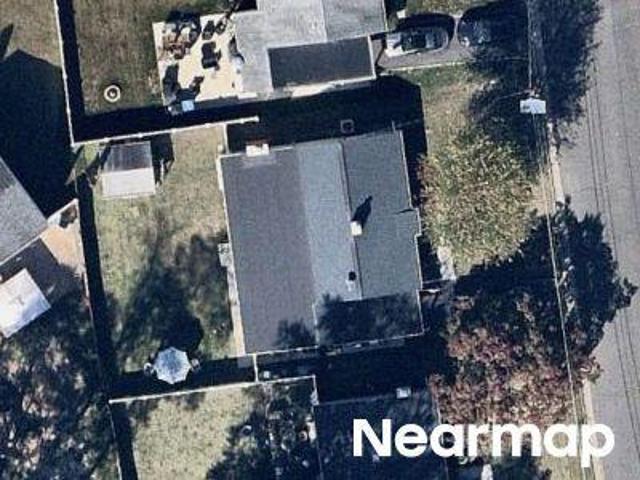House for sale in Middlesex, New Jersey