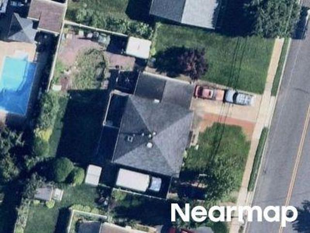 House for sale in Hazlet, New Jersey