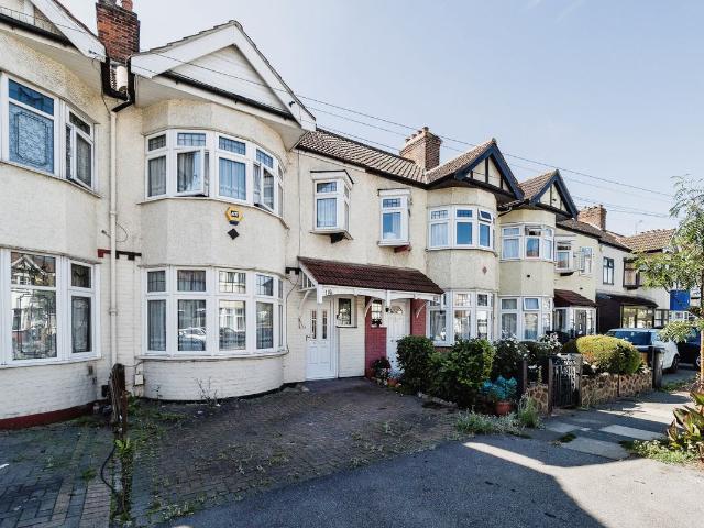 House for rent in Newbury Park, Greater London