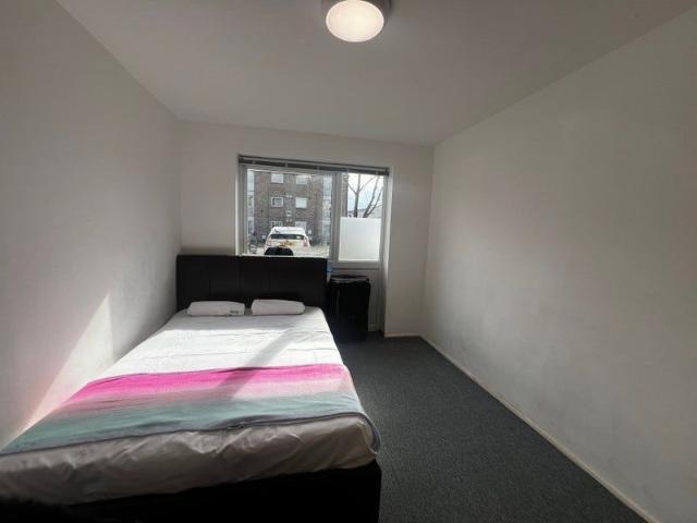 Apartment for rent in Newbury Park, Greater London