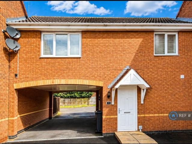 House for rent in Green Close, Warwickshire