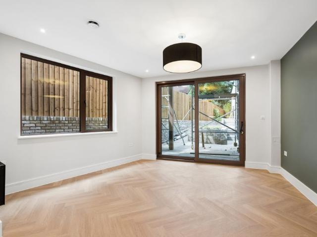 Apartment for rent in London Borough of Ealing, Greater London