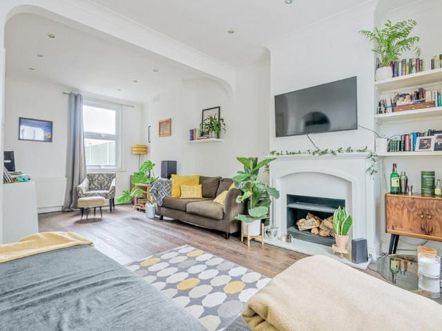 Apartment for rent in Old Kent Road, Greater London