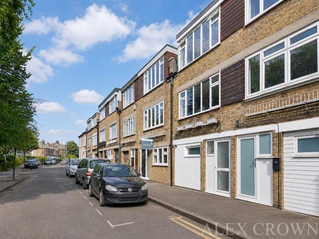 House for rent in Crouch End, Greater London