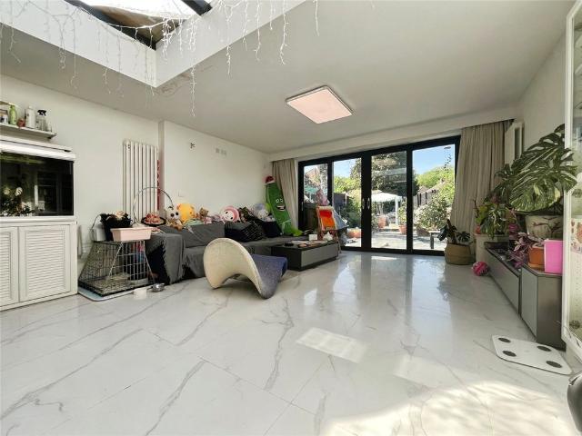 House for rent in Ripley Springs, Row Town