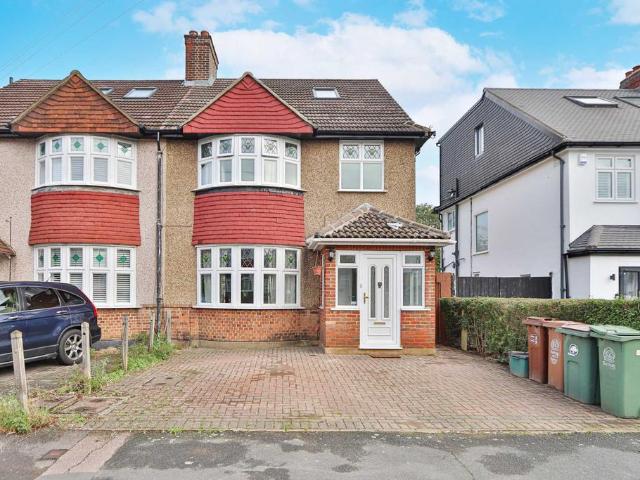House for rent in Worcester Park, Greater London