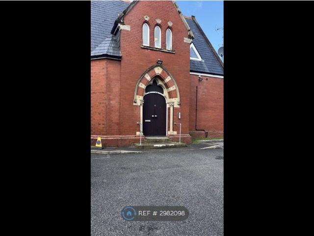 Apartment for rent in Orrell Park, Calderstones