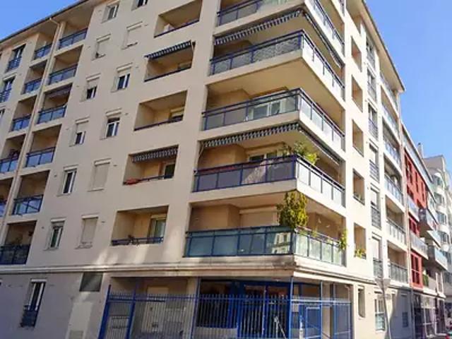 Garage vente à Lyon, Métropole de Lyon