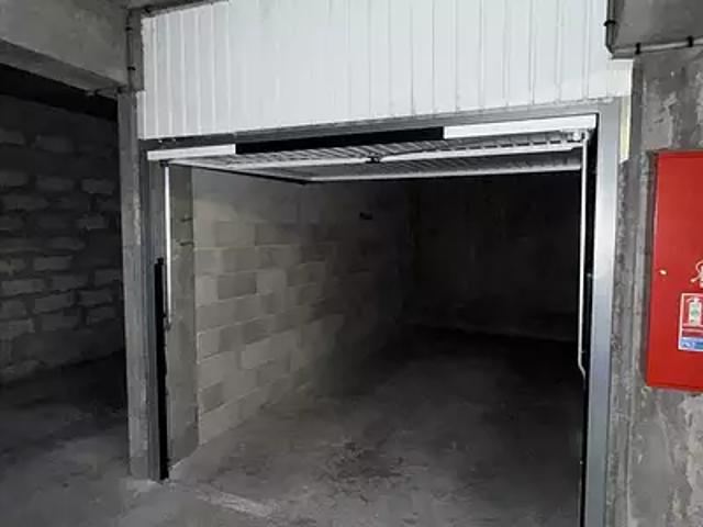 Garage vente à Lyon, Métropole de Lyon