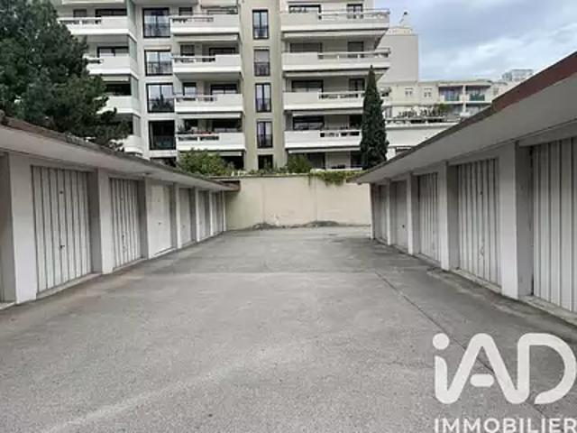 Garage vente à Lyon, Métropole de Lyon