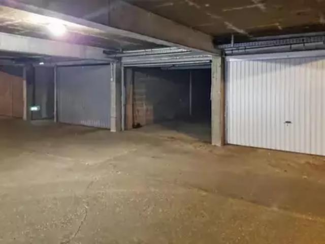 Garage vente à Lyon, Métropole de Lyon