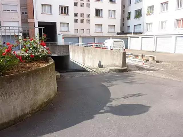 Garage vente à Lyon, Métropole de Lyon