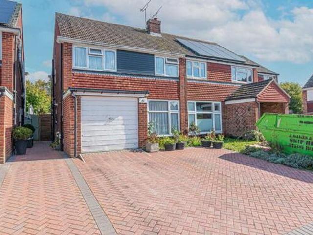 House for sale in Crowthorne