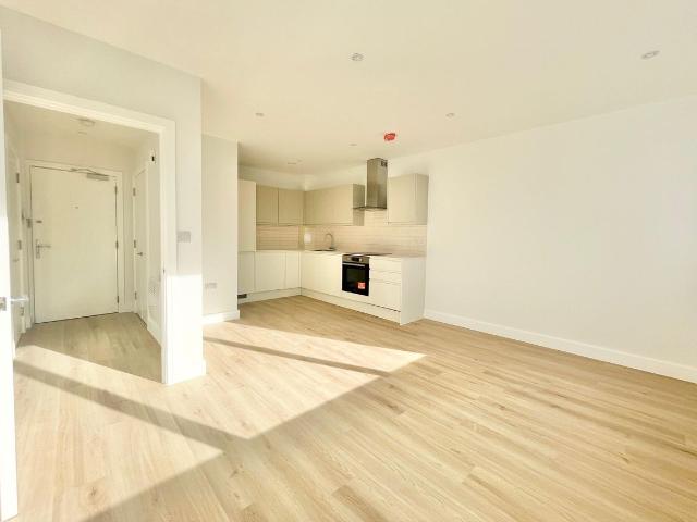 Apartment for rent in Wealdstone, Greater London
