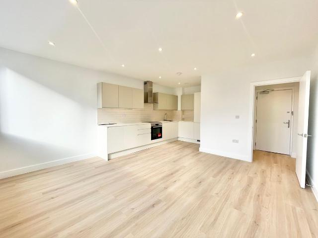 Apartment for rent in Wealdstone, Greater London