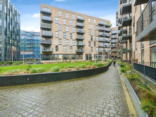 Apartment for rent in Greenhill, Greater London