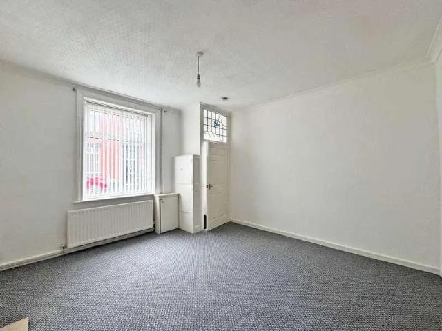 House for rent in Wood End, Oldham