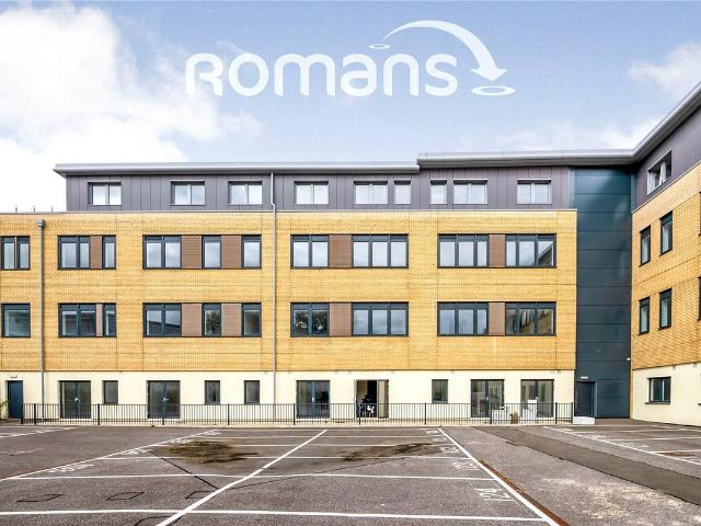 Studio for rent in Heol-las, Surrey