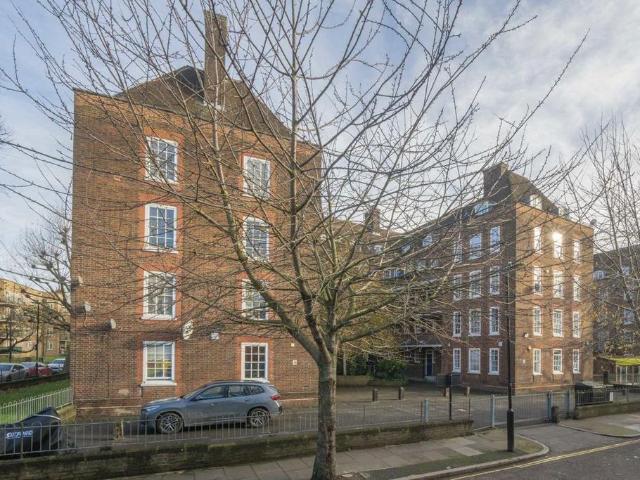 Apartment for rent in St. John's Wood, Greater London