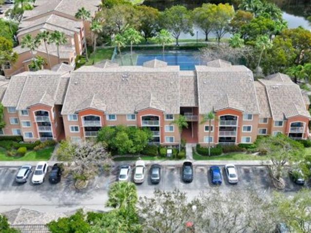 Condo for sale in Coconut Creek Condo for sale in Coconut Creek