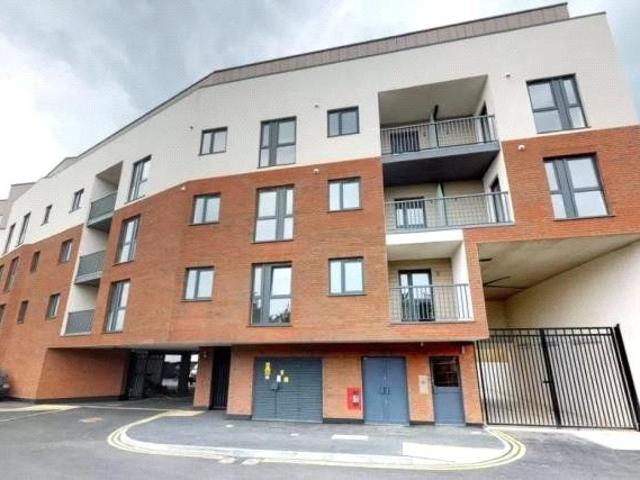 Apartment for rent in Slough