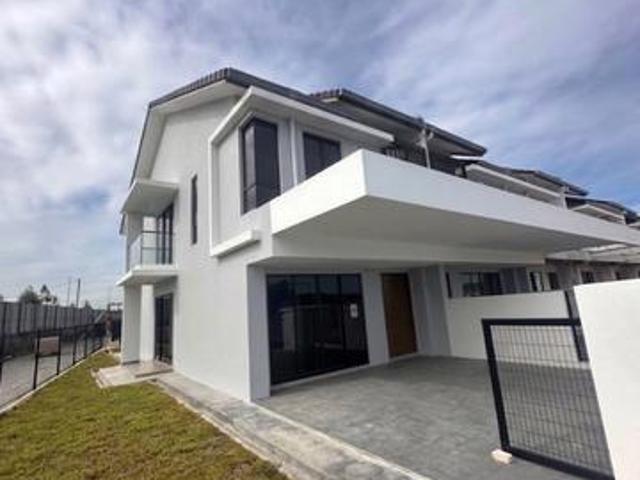 Terraced House for sale in Tanjong Sepat, Selangor