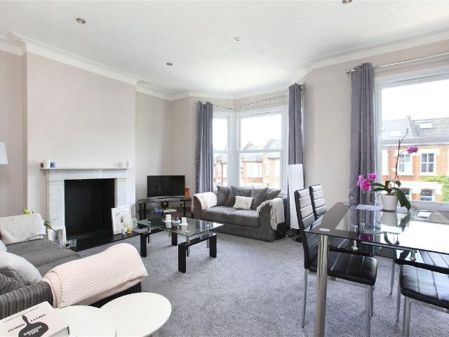 Apartment for rent in Balham, Greater London