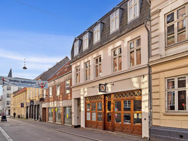 Erhvervsejendom til leje i Århus
