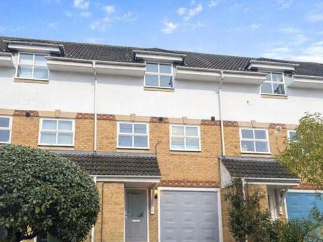 House for rent in Blackhills, Surrey