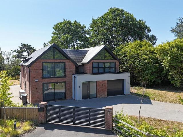 House for rent in Lytchett Matravers