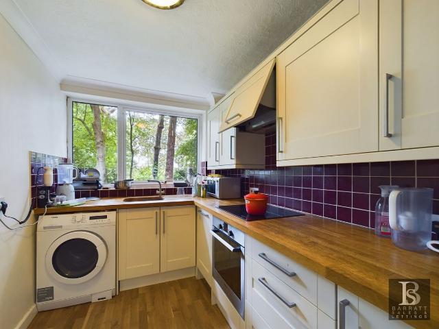 Apartment for rent in Sunninghill and Ascot, Ascot