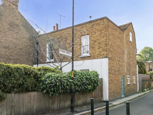 House for rent in Walworth, Greater London