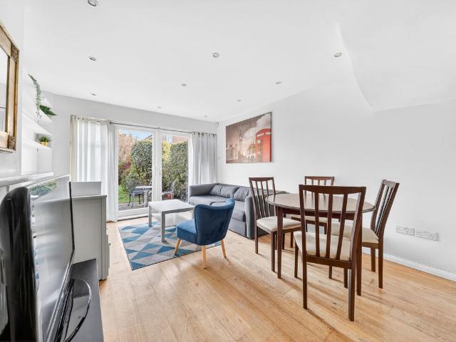 House for rent in Walworth, Greater London