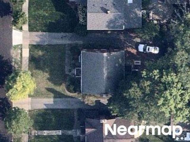 House for sale in Beachwood