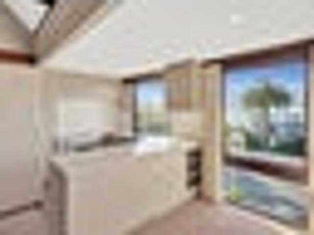 Apartment for rent in Lyttelton, Banks Peninsula Community