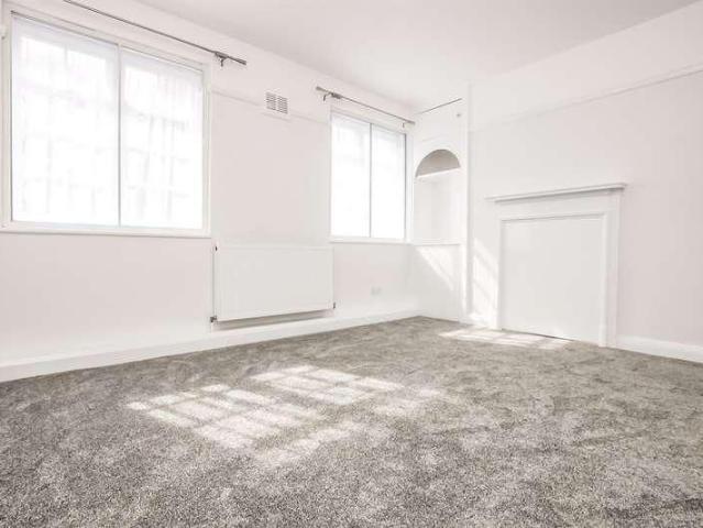 Apartment for rent in Finchley, Isle Of Man