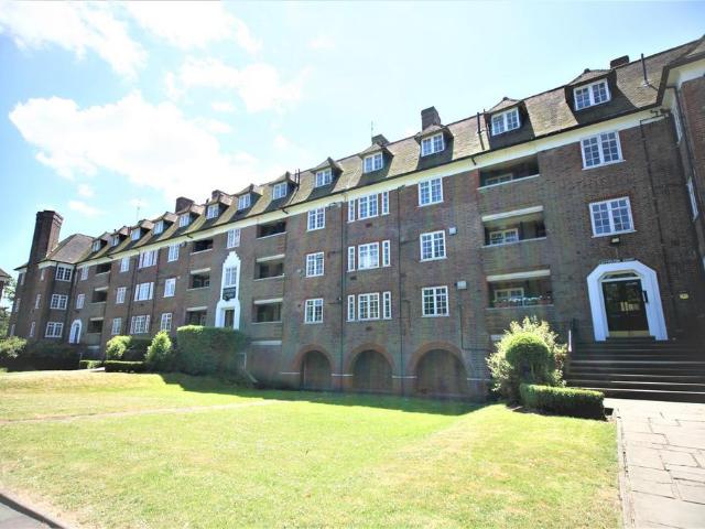 Apartment for rent in Hampstead Garden Suburb, Greater London
