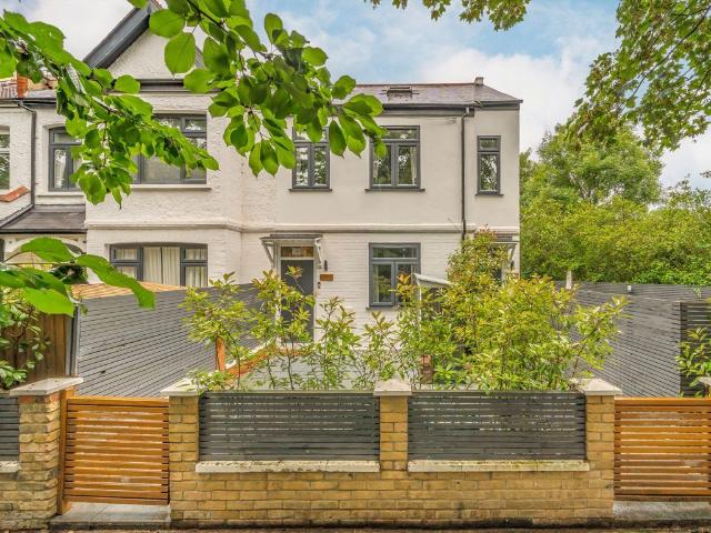 House for rent in London Borough of Merton, Collier's Wood