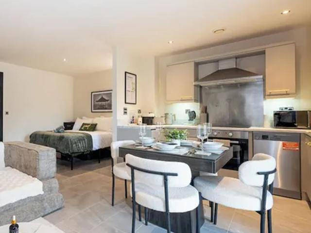 Apartment for rent in City Centre, Georgia