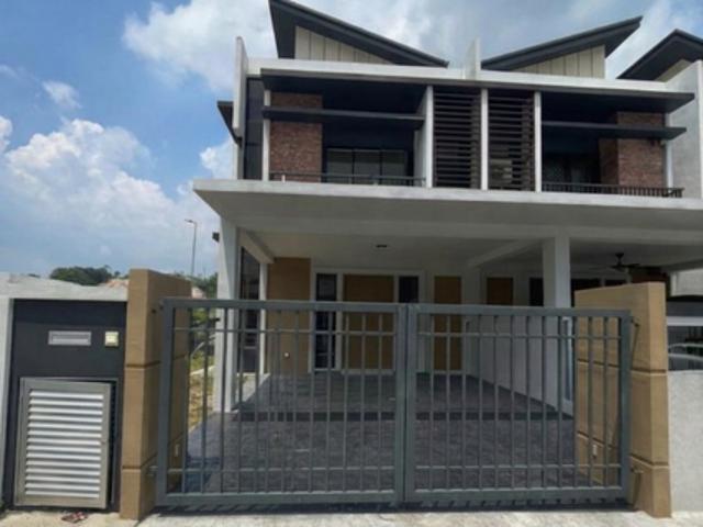 House for sale in Tanjong Sepat, Selangor
