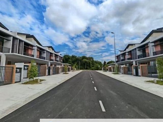 House for sale in Tanjong Sepat, Selangor