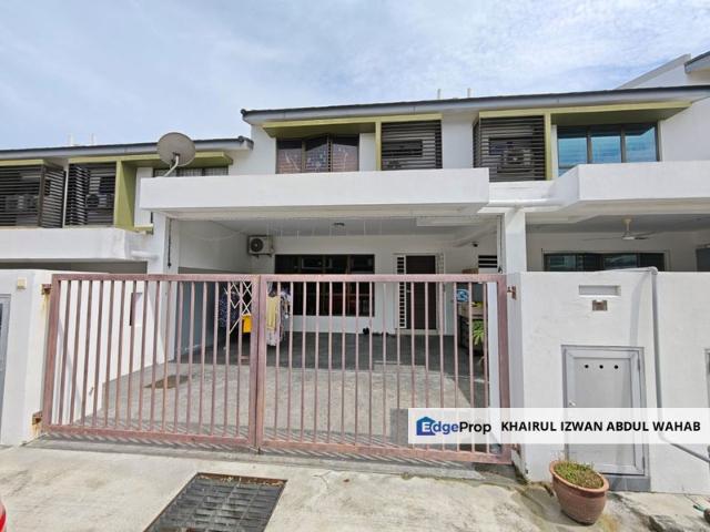 House for sale in Kampung Desa Putra, Sepang