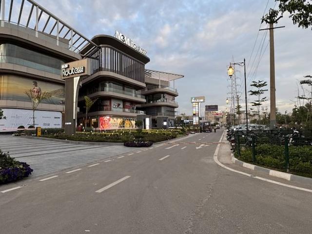 Commercial for rent in Hariana