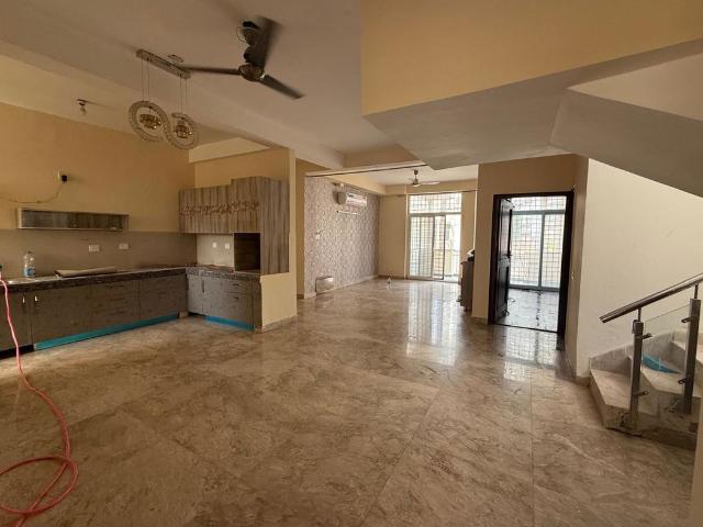 Property for rent in Hariana