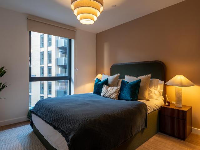 House for rent in London Borough of Hounslow, Strand