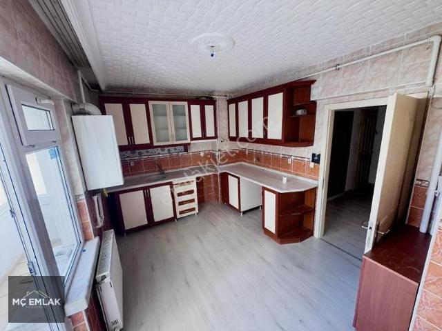Atatürk Mahallesi, Kahramankazan içerisinde kiralık mülk
