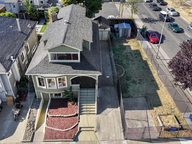 Land for sale in Oakland Land for sale in Oakland