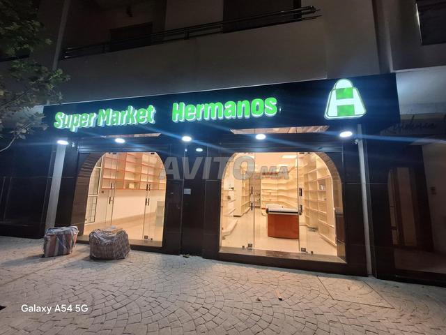 Local commercial vente à Centre Ville