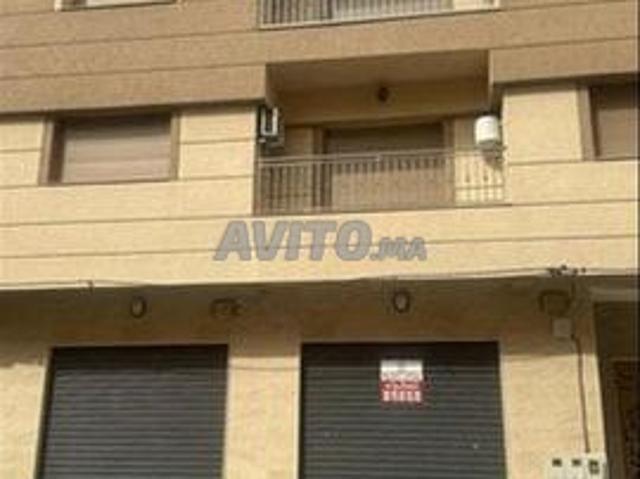Local commercial location à Centre Ville